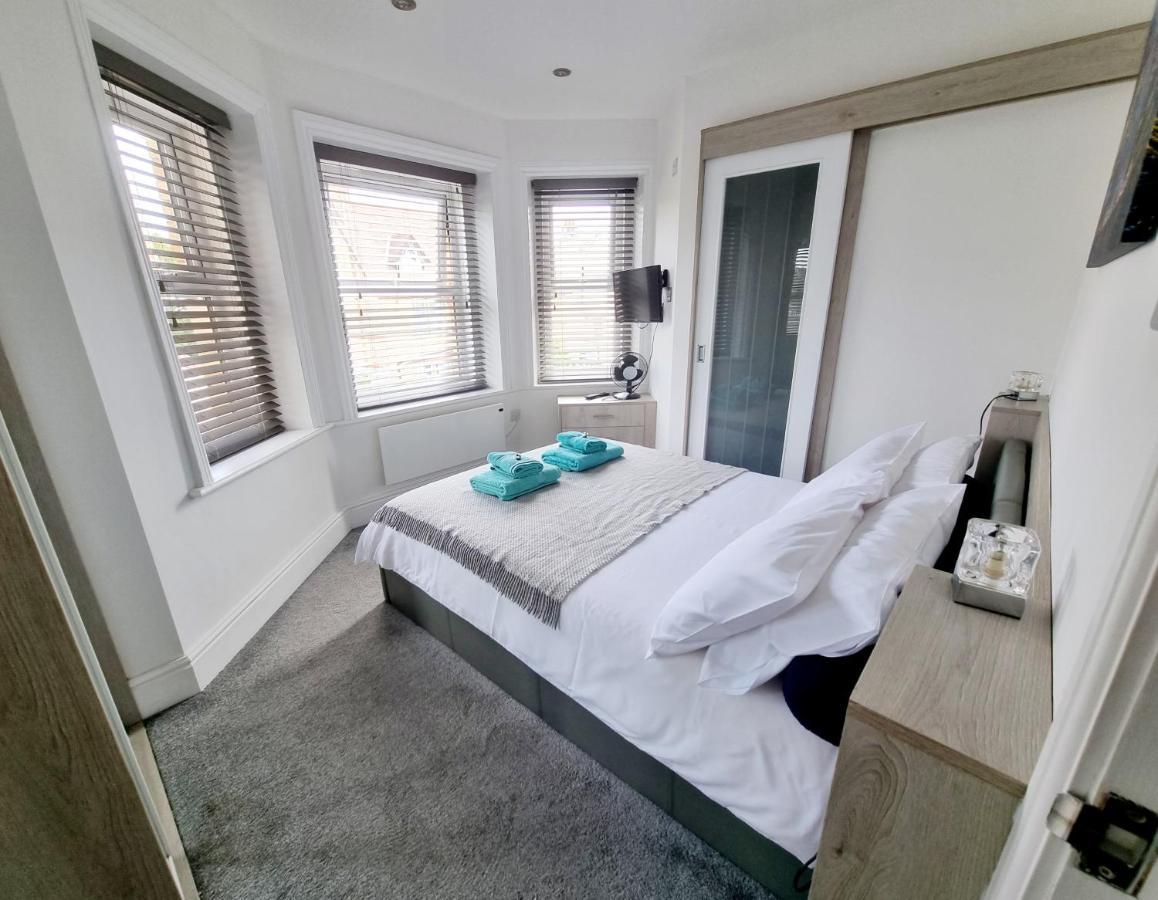 Bournemouth Luxury Apartment Bagian luar foto