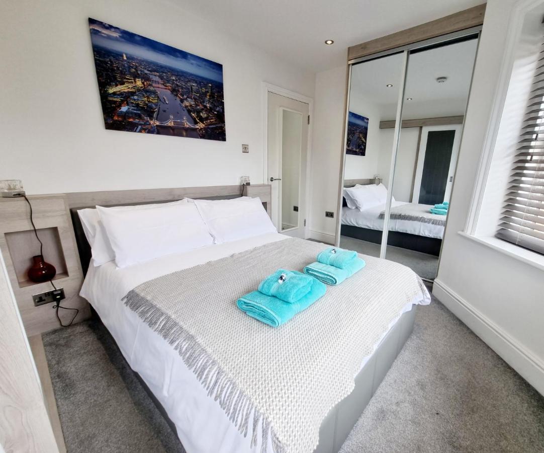 Bournemouth Luxury Apartment Bagian luar foto